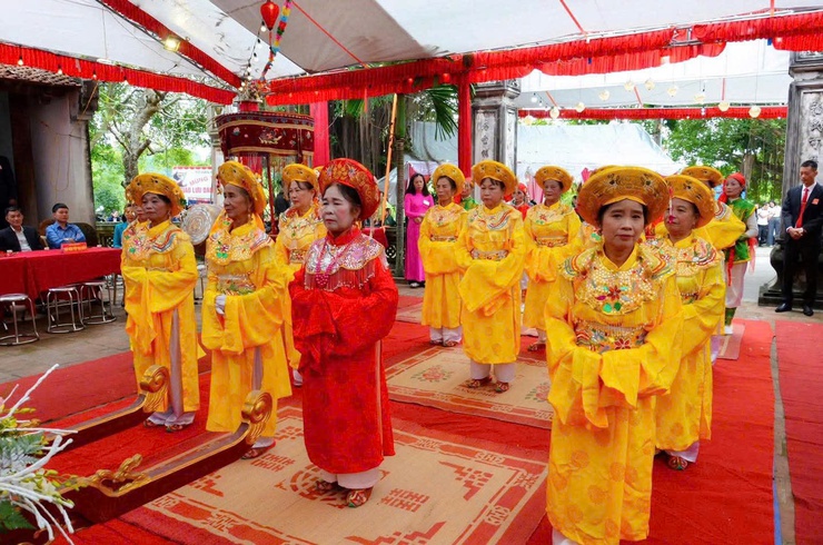 Gìn giữ và phát huy những giá trị văn hóa qua các lễ hội truyền thống trên địa bàn phường Tùng Thiện- Ảnh 2.