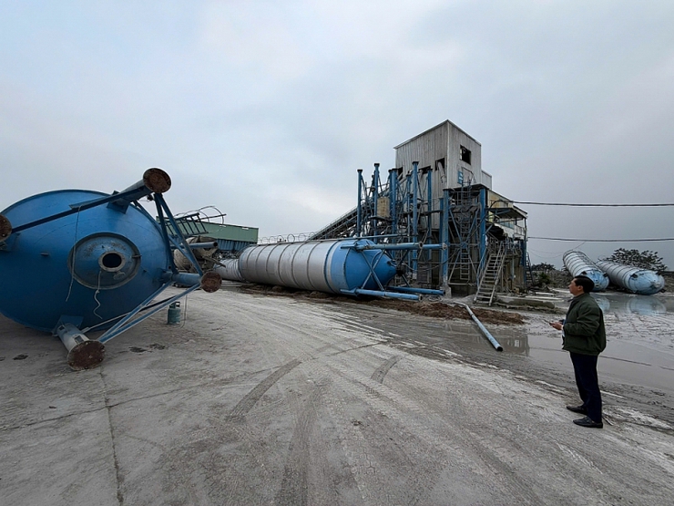 Phường Lĩnh Nam: Cắt điện, khẩn trương tháo dỡ 16 trạm trộn bê tông, asphalt- Ảnh 1.