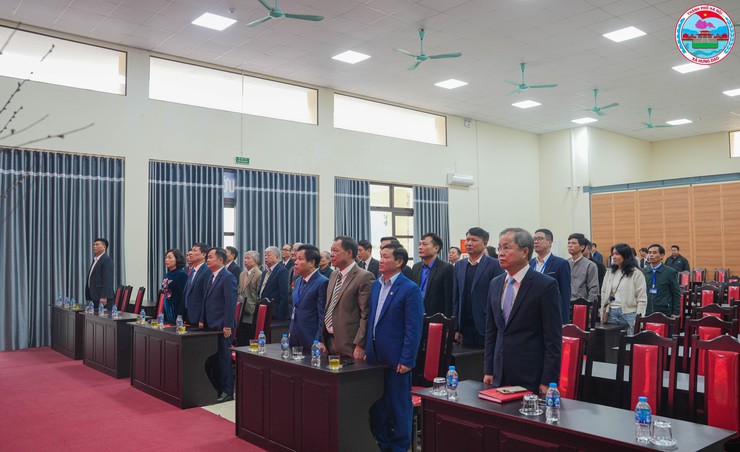 LỄ TRAO TẶNG HUY HIỆU ĐẢNG ĐỢT 03/02/2026 TẠI XÃ HƯNG ĐẠO- Ảnh 1.