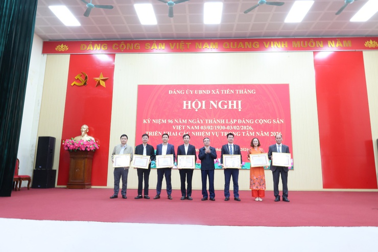 Đảng ủy UBND xã Tiến Thắng tổ chức hội nghị tổng kết công tác Đảng năm 2025 và triển khai nhiệm vụ trọng tâm năm 2026- Ảnh 4.