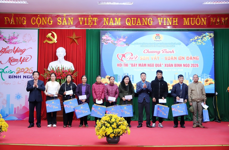 Công đoàn xã Thượng Phúc tổ chức Chương trình “Tết sum vây – Xuân ơn Đảng” và Hội thi “Bày mâm ngũ quả” xuân Bính Ngọ 2026- Ảnh 2.