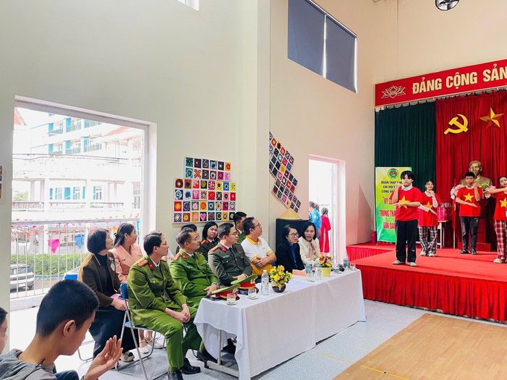  Ấm áp, thắm tình Chương trình " Xuân hy vọng - Tết yêu thương" năm 2026. - Ảnh 2.