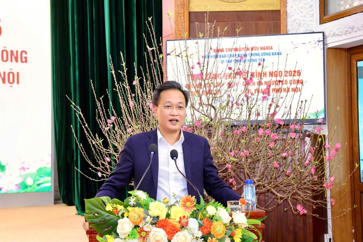 ĐỒNG CHÍ NGUYỄN HỮU NGHĨA- ỦY VIÊN BCH TRUNG ƯƠNG ĐẢNG, BÍ THƯ TỈNH ỦY HƯNG YÊN TỔ CHỨC TRAO QUÀ TẾT NGUYÊN ĐÁN BÍNH NGỌ NĂM 2026 CHO CÁC GIA ĐÌNH CHÍNH SÁCH, NGƯỜI CÓ CÔNG TRÊN ĐỊA BÀN XÃ THƯ LÂM- Ảnh 4.