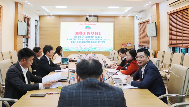 UBND xã Quốc Oai họp tập thể đánh giá nhiệm vụ tháng 01, triển khai nhiệm vụ trọng tâm tháng 02/2026- Ảnh 2.