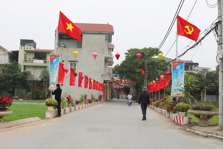 Quốc Oai rực rỡ cờ hoa chào mừng 96 năm Ngày thành lập Đảng Cộng sản Việt Nam, đón Xuân Bính Ngọ và hướng tới ngày hội bầu cử đại biểu Quốc hội và HĐND các cấp- Ảnh 22.