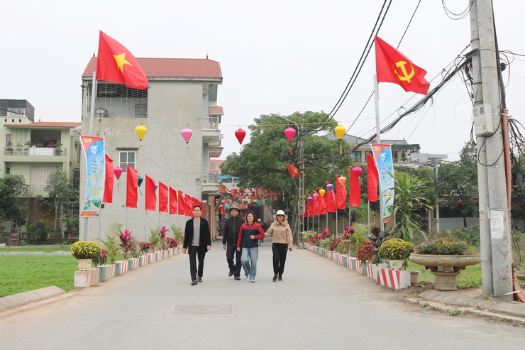 Quốc Oai rực rỡ cờ hoa chào mừng 96 năm Ngày thành lập Đảng Cộng sản Việt Nam, đón Xuân Bính Ngọ và hướng tới ngày hội bầu cử đại biểu Quốc hội và HĐND các cấp- Ảnh 23.