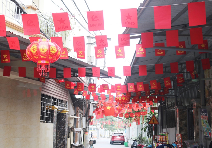 Quốc Oai rực rỡ cờ hoa chào mừng 96 năm Ngày thành lập Đảng Cộng sản Việt Nam, đón Xuân Bính Ngọ và hướng tới ngày hội bầu cử đại biểu Quốc hội và HĐND các cấp- Ảnh 8.