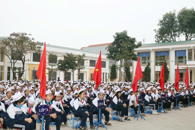 Trường THCS Lam Điền tổ chức Chương trình “Mừng Đảng quang vinh – Mừng xuân thắng lợi”- Ảnh 3.