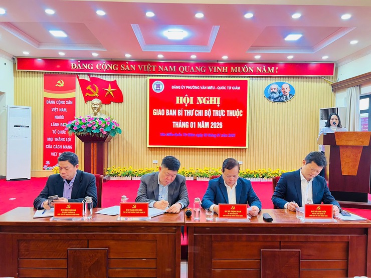 PHƯỜNG VĂN MIẾU - QUỐC TỬ GIÁM TỔ CHỨC HỘI NGHỊ GIAO BAN BÍ THƯ CHI BỘ TRỰC THUỘC THÁNG 01/2026- Ảnh 4.