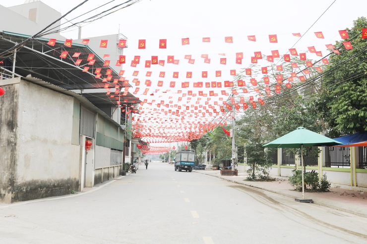Quốc Oai rực rỡ cờ hoa chào mừng 96 năm Ngày thành lập Đảng Cộng sản Việt Nam, đón Xuân Bính Ngọ và hướng tới ngày hội bầu cử đại biểu Quốc hội và HĐND các cấp- Ảnh 9.