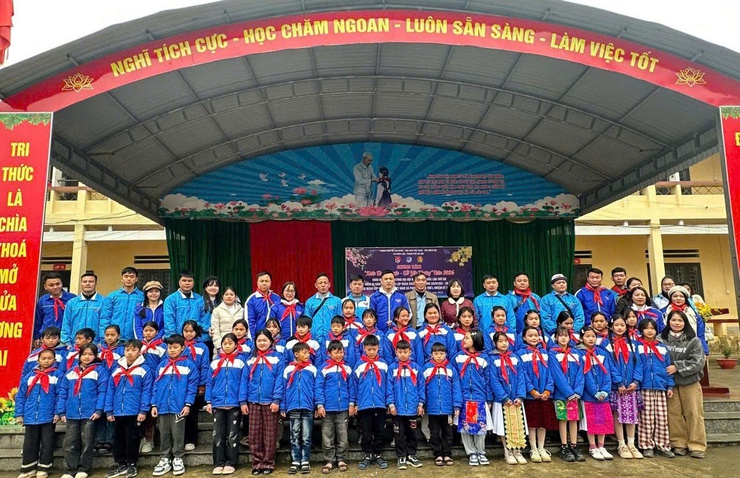 Tuổi trẻ xã Phúc Lộc tổ chức chương trình "Xuân biên cương ấm tình tuổi trẻ" và hành trình " Tôi yêu Tổ quốc tôi" năm 2026- Ảnh 1.