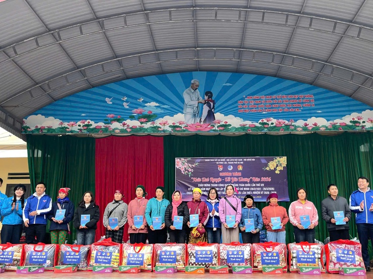 Tuổi trẻ xã Phúc Lộc tổ chức chương trình "Xuân biên cương ấm tình tuổi trẻ" và hành trình " Tôi yêu Tổ quốc tôi" năm 2026- Ảnh 3.