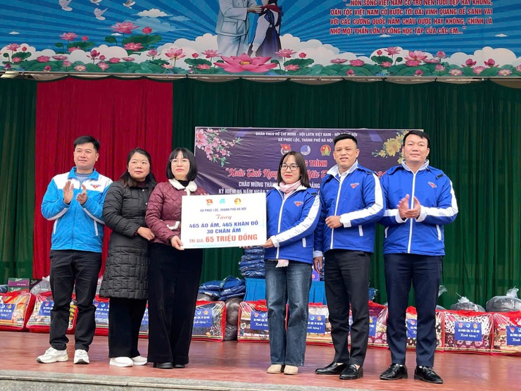 Tuổi trẻ xã Phúc Lộc tổ chức chương trình "Xuân biên cương ấm tình tuổi trẻ" và hành trình " Tôi yêu Tổ quốc tôi" năm 2026- Ảnh 4.