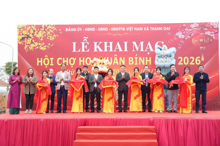 XÃ THANH OAI: TƯNG BỪNG KHAI MẠC CHỢ HOA XUÂN BÍNH NGỌ NĂM 2026- Ảnh 6.