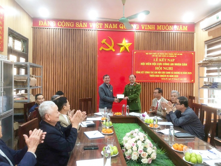 Chi hội Cựu Công an nhân dân xã Quảng Bị tổ chức Hội nghị tổng kết công tác năm 2025- Ảnh 2.