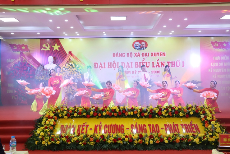 Đảng Cộng sản Việt Nam vững vàng đưa đất nước vào kỷ nguyên phát triển mới- Ảnh 6.