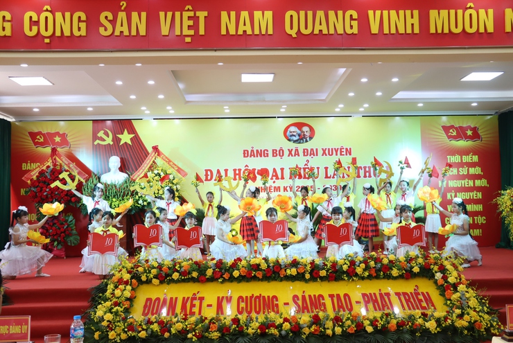 Đảng Cộng sản Việt Nam vững vàng đưa đất nước vào kỷ nguyên phát triển mới- Ảnh 5.
