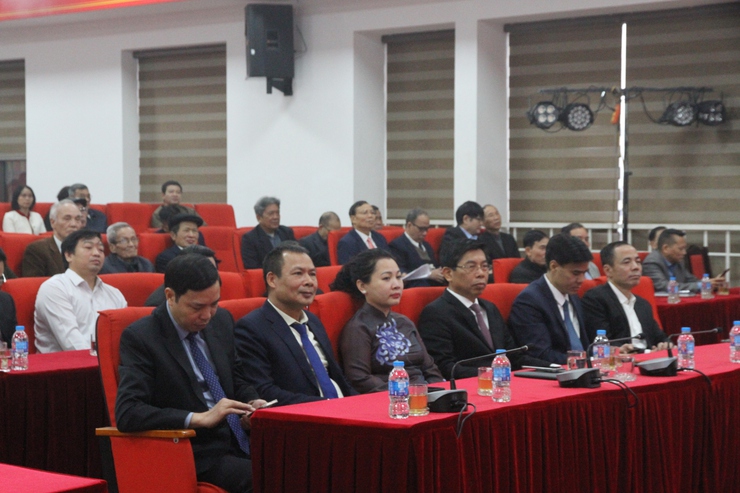 Đảng ủy phường Xuân Phương long trọng tổ chức Lễ kỷ niệm 96 năm ngày thành lập Đảng và trao tặng Huy hiệu Đảng đợt 03/2/2026- Ảnh 1.