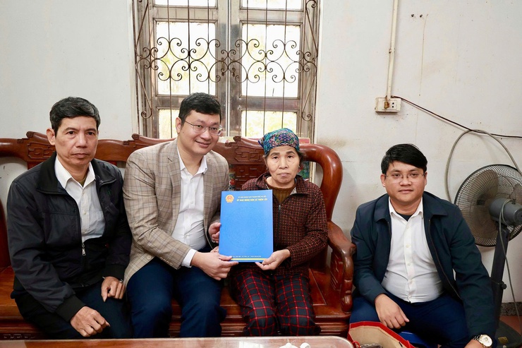 Xã Thiên Lộc tổ chức 11 đoàn đi thăm, tặng quà nhân dịp Tết Nguyên đán Bính Ngọ 2026- Ảnh 17.