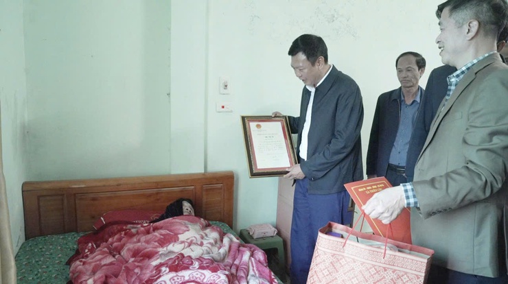 Xã Thiên Lộc tổ chức 11 đoàn đi thăm, tặng quà nhân dịp Tết Nguyên đán Bính Ngọ 2026- Ảnh 2.