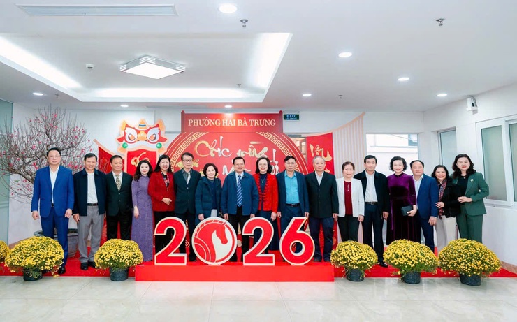 Ấm áp, nghĩa tình - 3 phường Hai Bà Trưng, Bạch Mai, Vĩnh Tuy tổ chức buổi gặp mặt các đồng chí nguyên lãnh đạo quận Hai Bà Trưng qua các thời kỳ nhân dịp Tết Nguyên đán Bính Ngọ 2026.- Ảnh 9.