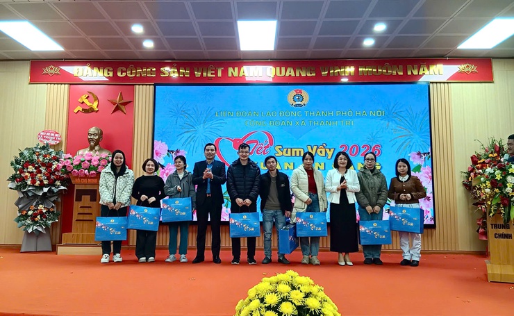 Ấm áp Chương trình “Tết Sum vầy – Xuân ơn Đảng” tại xã Thanh Trì - Ảnh 3.