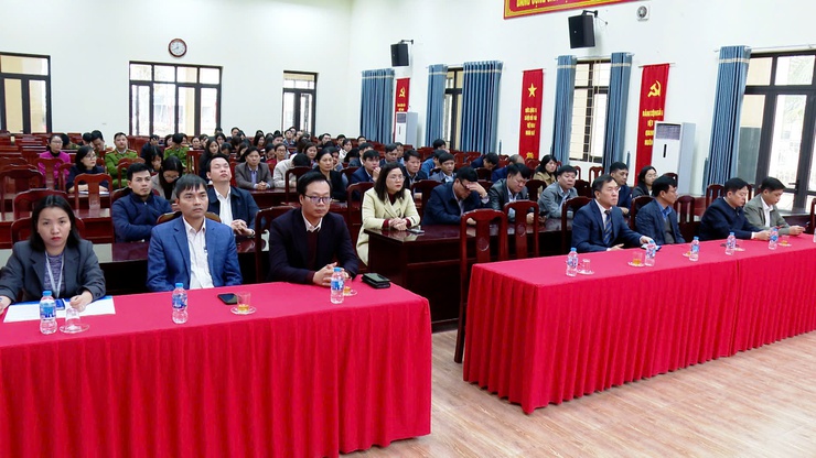 ỨNG HÒA TỔ CHỨC SINH HOẠT CHÍNH TRỊ DƯỚI CỜ, TẠO KHÍ THẾ THI ĐUA ĐẦU NĂM 2026.- Ảnh 1.