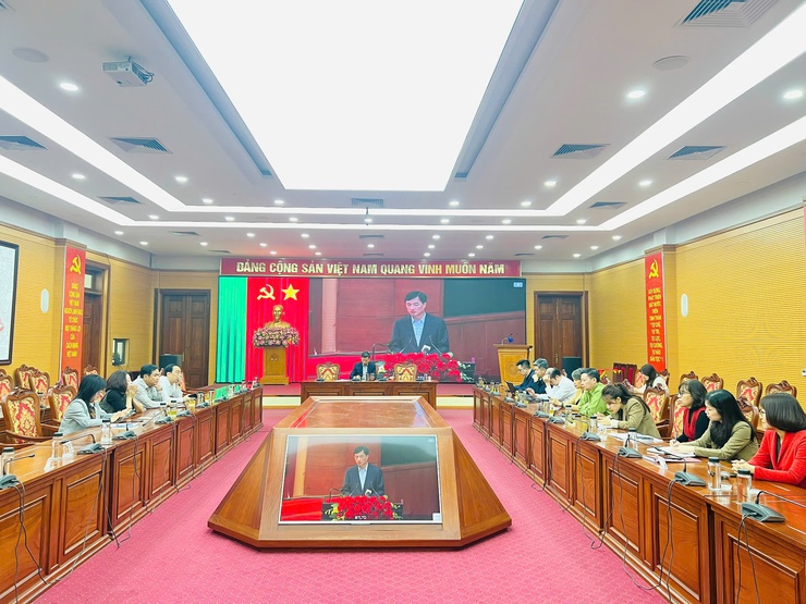 Hội nghị giao ban Thành ủy - HĐND – UBND - Ủy ban MTTQ Việt Nam thành phố Hà Nội với cơ sở tháng 01/2026- Ảnh 2.