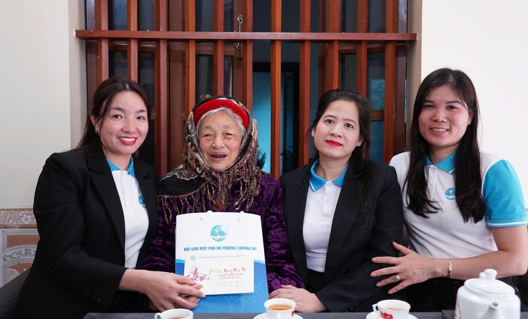Hội Liên hiệp Phụ nữ phường Chương Mỹ tổ chức nhiều hoạt động thiết thực chào mừng Xuân Bính Ngọ- Ảnh 1.