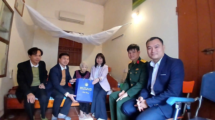 Vân Đình: Tổ chức 6 đoàn thăm, tặng quà nhân dịp Tết Nguyên đán Bính Ngọ năm 2026- Ảnh 13.