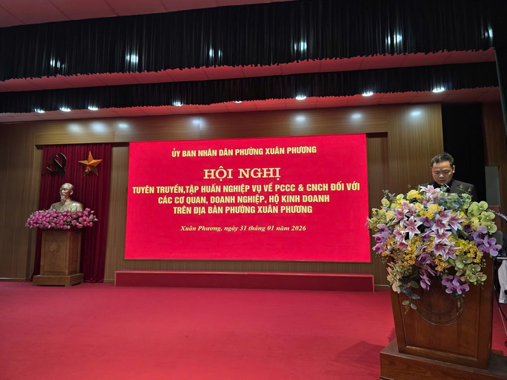 Phường Xuân Phương triển khai huấn luyện PCCC&CNCH cho chủ cơ sở và lực lượng tại chỗ- Ảnh 2.