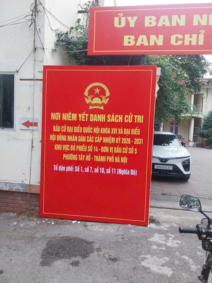 Phường Tây Hồ hoàn thành niêm yết danh sách cử tri phục vụ bầu cử Quốc hội khóa XVI và HĐND các cấp nhiệm kỳ 2026 - 2031- Ảnh 5.