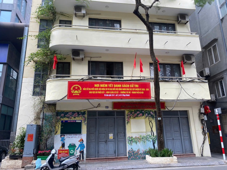 Phường Tây Hồ hoàn thành niêm yết danh sách cử tri phục vụ bầu cử Quốc hội khóa XVI và HĐND các cấp nhiệm kỳ 2026 - 2031- Ảnh 2.