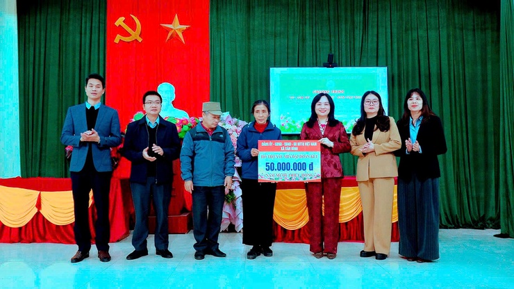 Vân Đình: Tổ chức 6 đoàn thăm, tặng quà nhân dịp Tết Nguyên đán Bính Ngọ năm 2026- Ảnh 2.