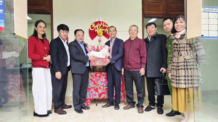 Thường trực Ban chỉ đạo, Ủy ban Bầu cử phường Bạch Mai kiểm tra, hướng dẫn công tác chuẩn bị bầu cử tại các đơn vị bầu cử
- Ảnh 3.