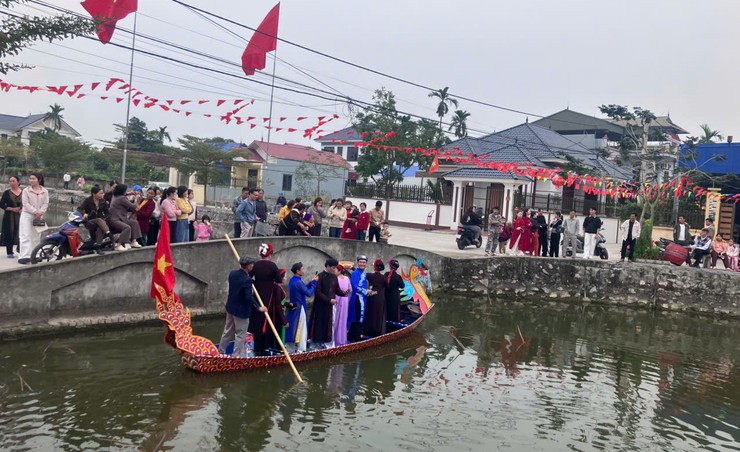 Sôi nổi hoạt động văn nghệ và trò chơi dân gian “Mừng Đảng – Mừng Xuân” tại các thôn- Ảnh 3.