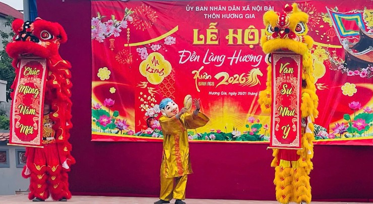 TƯNG BỪNG LỄ HỘI TẠI DI TÍCH ĐỀN HƯƠNG GIA- Ảnh 1.