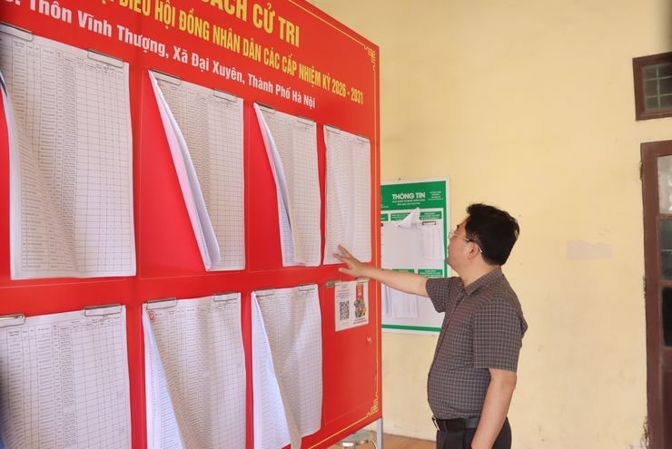 Đồng chí Bí thư Đảng ủy xã kiểm tra công tác bầu cử và sản xuất vụ xuân năm 2026- Ảnh 12.