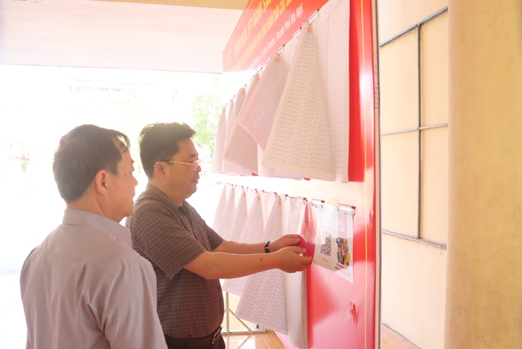 Đồng chí Bí thư Đảng ủy xã kiểm tra công tác bầu cử và sản xuất vụ xuân năm 2026- Ảnh 14.