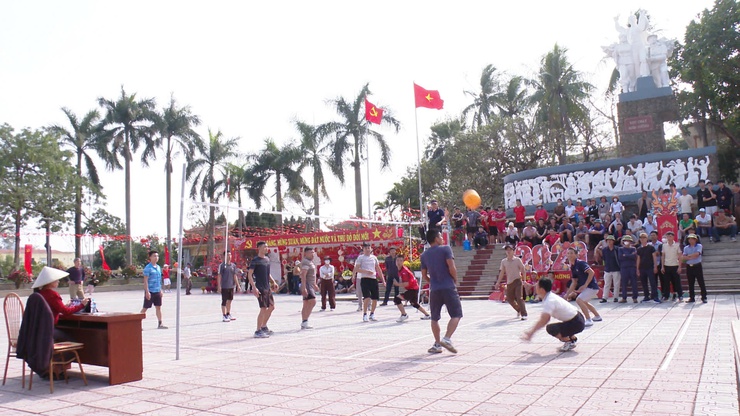 Khai mạc Giải bóng chuyền hơi mừng Đảng, mừng Xuân, chào mừng bầu cử đại biểu Quốc hội và HĐND các cấp nhiệm kỳ 2026–2031.- Ảnh 4.