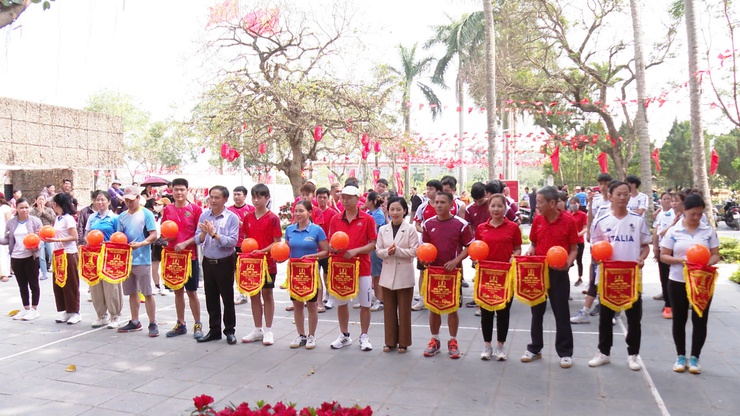 Khai mạc Giải bóng chuyền hơi mừng Đảng, mừng Xuân, chào mừng bầu cử đại biểu Quốc hội và HĐND các cấp nhiệm kỳ 2026–2031.- Ảnh 2.