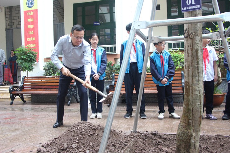Phường Ba Đình phát động “Tết trồng cây đời đời nhớ ơn Bác Hồ” Xuân Bính Ngọ 2026- Ảnh 4.