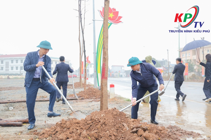 Xã Kiều Phú tổ chức hội nghị gặp mặt đầu xuân Bính Ngọ 2026 và Phát động Tết trồng cây đời đời nhớ ơn Bác Hồ- Ảnh 10.