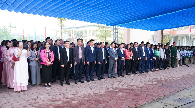 Xã Quốc Oai phát động "Tết trồng cây đời đời nhớ ơn Bác Hồ" Xuân Bính Ngọ 2026- Ảnh 1.