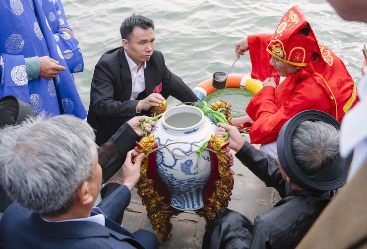 Lễ hội truyền thống làng Vạn Phúc – Nơi gìn giữ mạch nguồn văn hoá sông Hồng- Ảnh 12.