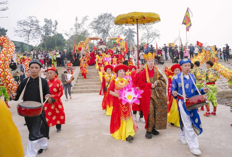 Lễ hội truyền thống làng Vạn Phúc – Nơi gìn giữ mạch nguồn văn hoá sông Hồng- Ảnh 17.