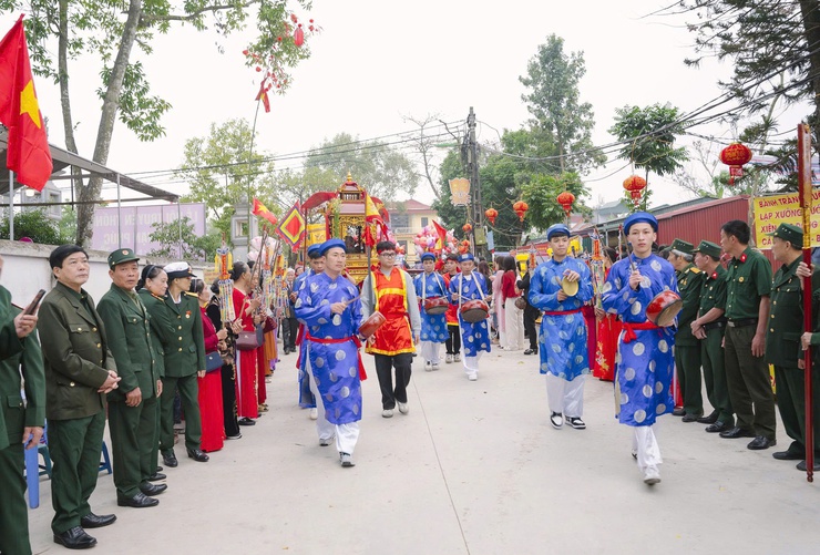 Lễ hội truyền thống làng Vạn Phúc – Nơi gìn giữ mạch nguồn văn hoá sông Hồng- Ảnh 19.