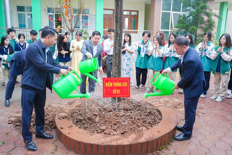 Xã Quốc Oai phát động "Tết trồng cây đời đời nhớ ơn Bác Hồ" Xuân Bính Ngọ 2026- Ảnh 6.