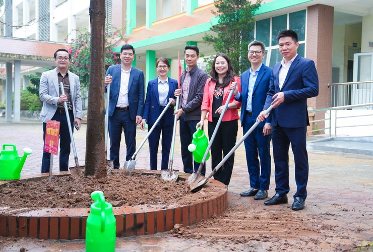 Xã Quốc Oai phát động "Tết trồng cây đời đời nhớ ơn Bác Hồ" Xuân Bính Ngọ 2026- Ảnh 8.