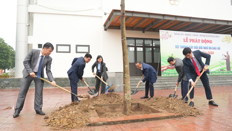Dương Hoà phát động “Tết trồng cây đời đời nhớ ơn Bác Hồ” Xuân Bính Ngọ 2026- Ảnh 8.